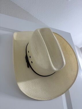Twister 5x natural brim straw hat
